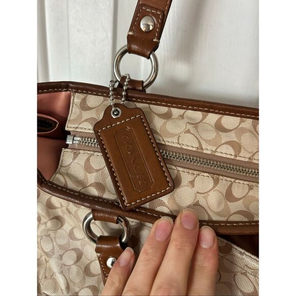 Coach F17179 Chelsea Signature Coated Canvas Shoulder Tote Bag Brown - Picture 3 of 8